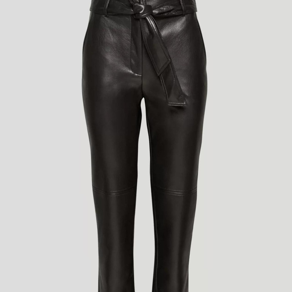 Aritzia Wilfred High Tied Black Pant - Belted Vegan
Leather Pants 🖤